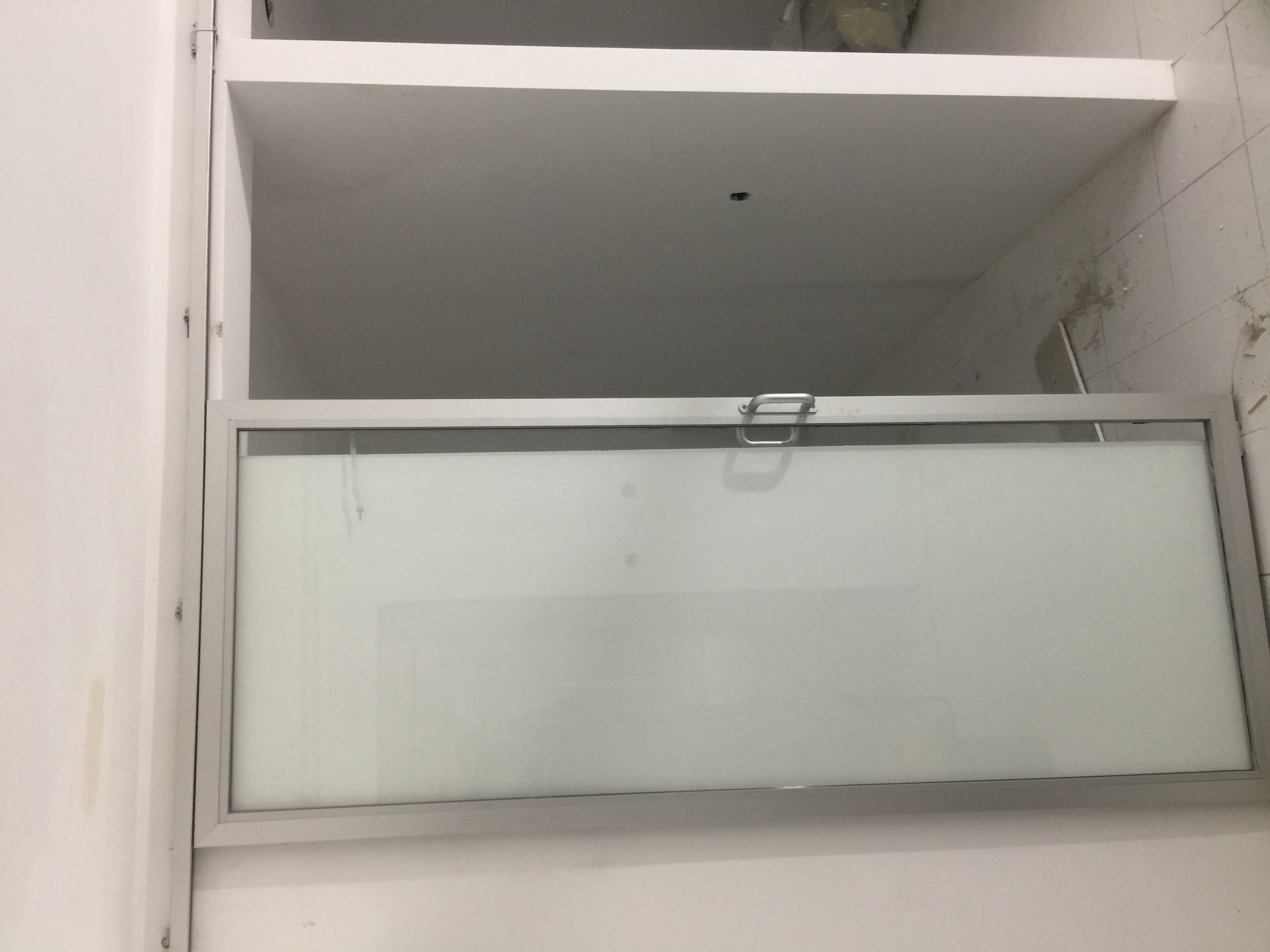 YUSUF ERBEKTA� - S�RG�L� CAM KAPI