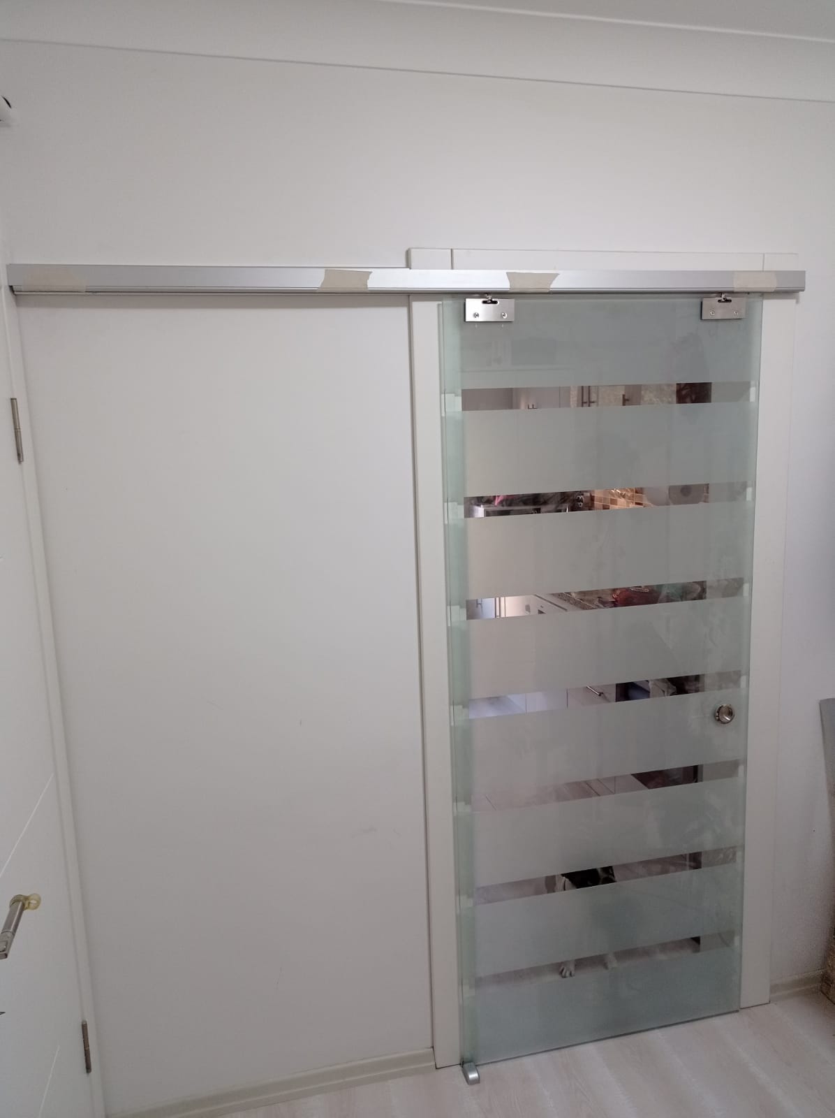 �A�LAR BEY �AYYOLU - S�RG�L� CAM KAPI